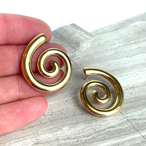 New ~ Anthropologie Gold Spiral Earrings - Picture 5 of 6